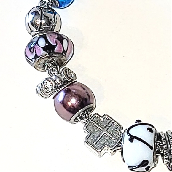 TROLLBEADS STYLE GLASS BEAD BRACELET - 16 UNIQUE BEADS - Picture 4 of 6